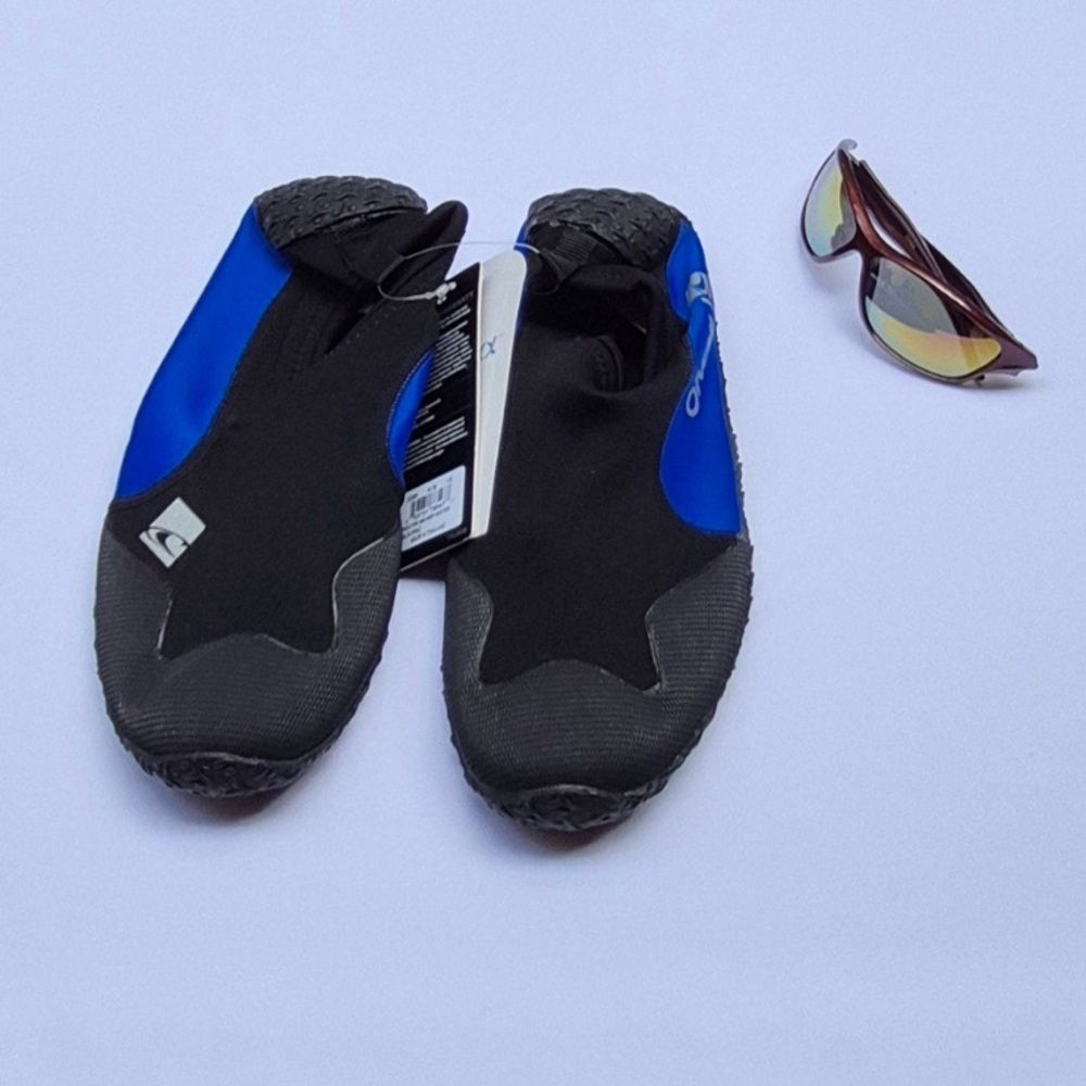 O'Neill Reactor 2 mm Reef Booties color Black size 13.